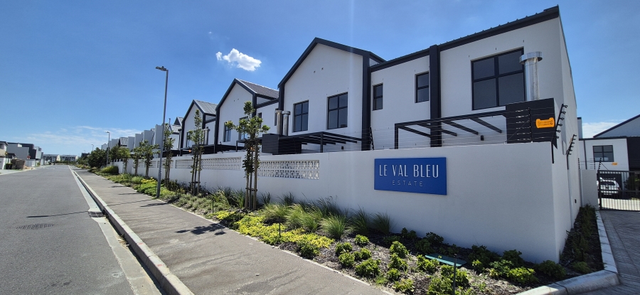 To Let 2 Bedroom Property for Rent in Sandown Western Cape